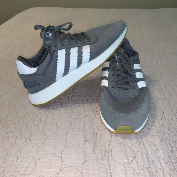 mens classic adidas shoes
